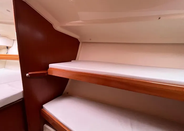 보트호텔 Biao Boat *